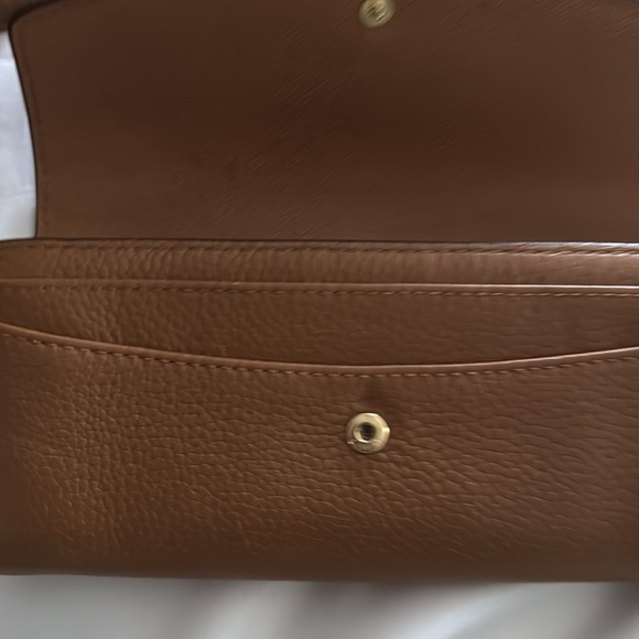 Michael Kors wallet - Picture 10 of 12